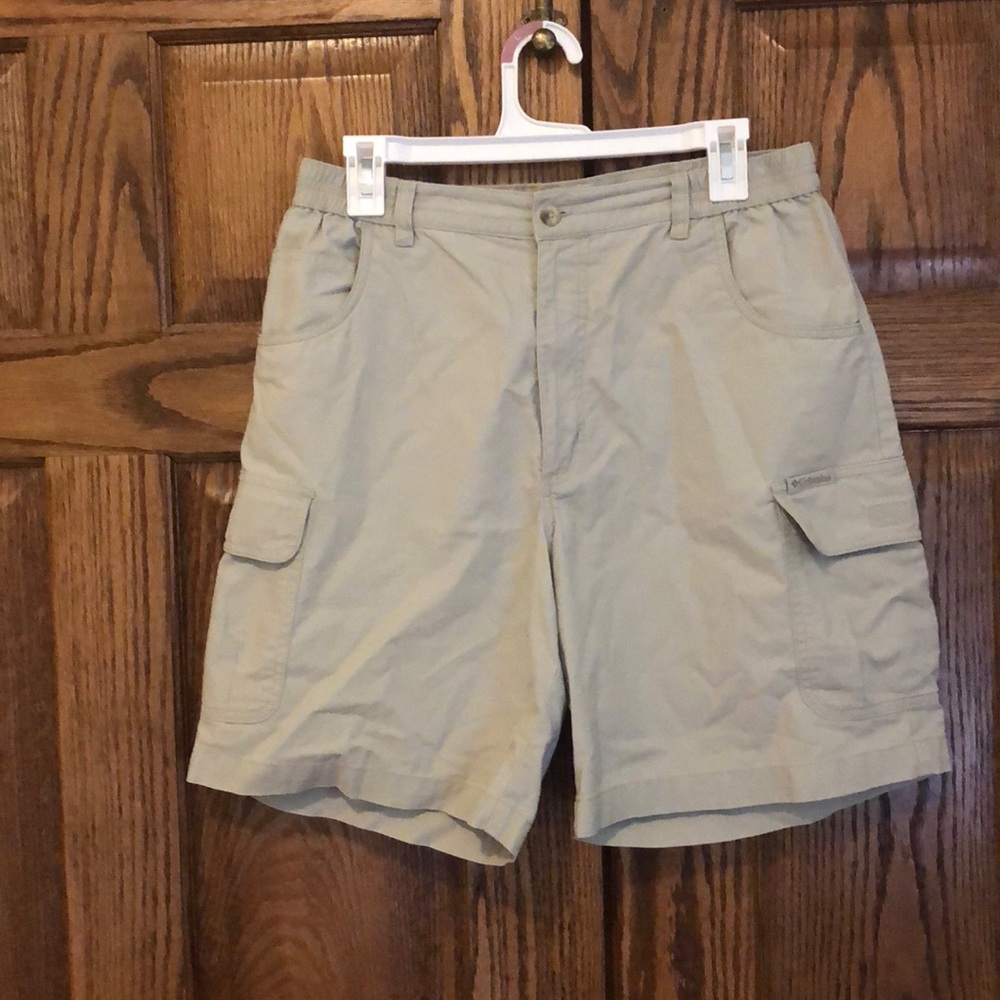 Columbia Women’s Khaki Shorts